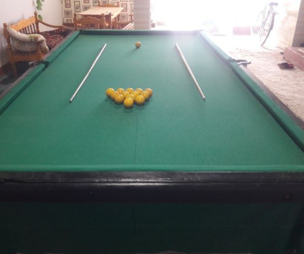 Bliard stoli sotiladi