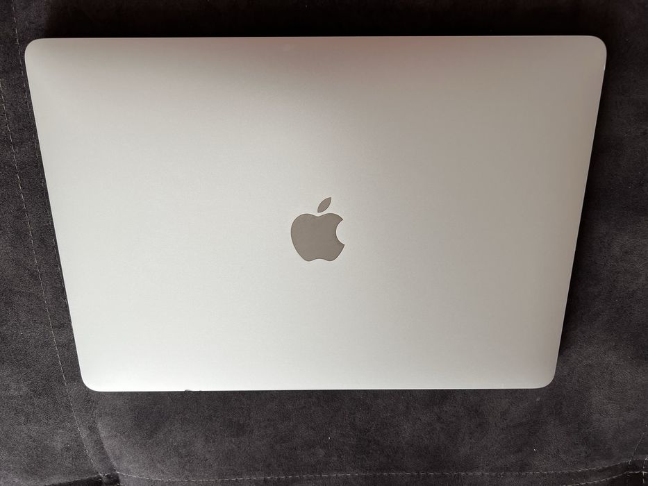 MacBook Pro 13” 2020 / Intel Core i5 / 16GB / A2251 / Silver