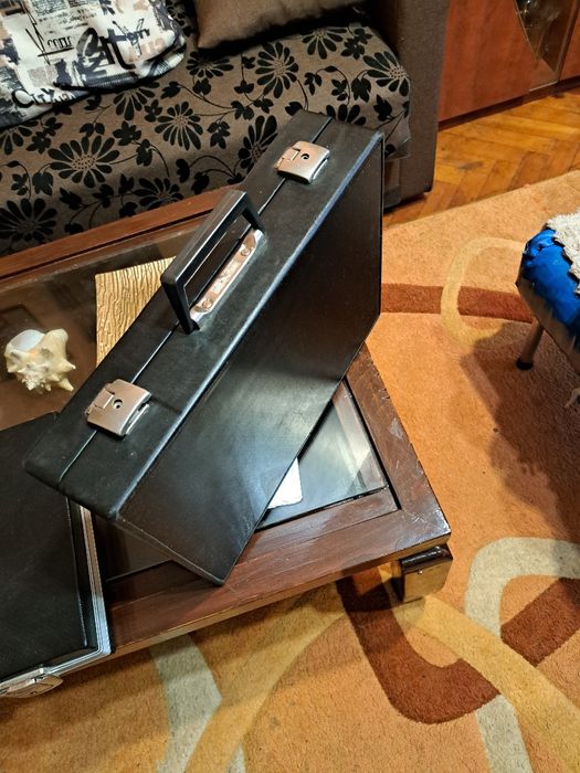 3 дипломатически куфарчета