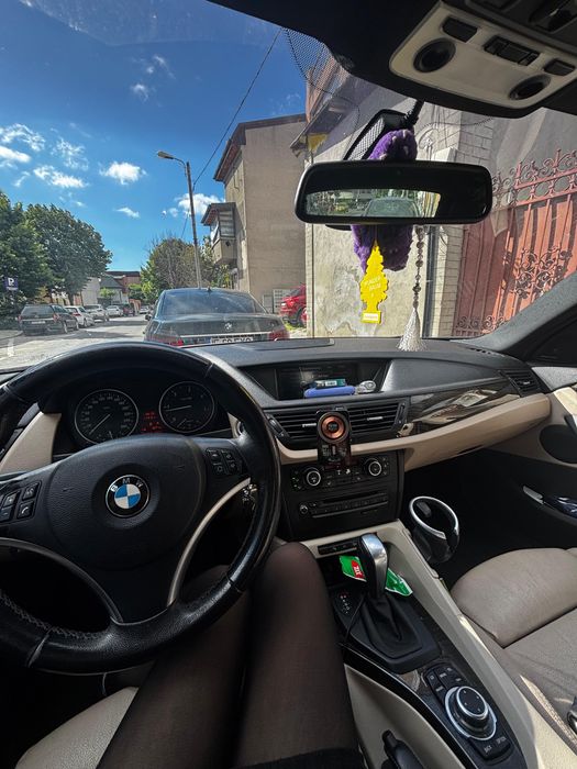 BMW X1 2010 — imagine 2