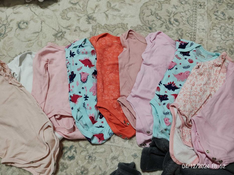 Haine mărimea 68 ferite , impecabilei