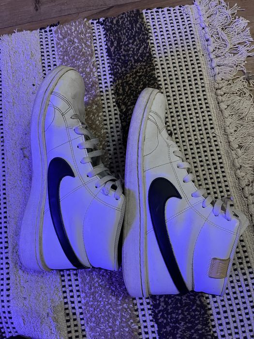 Vand adidasi Nike, originali