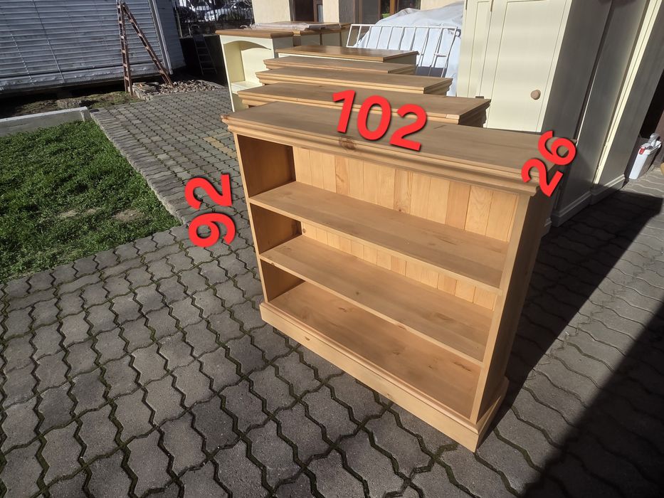 Мебели от масив с модерна визия