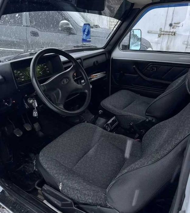 Лада нива 2003 г