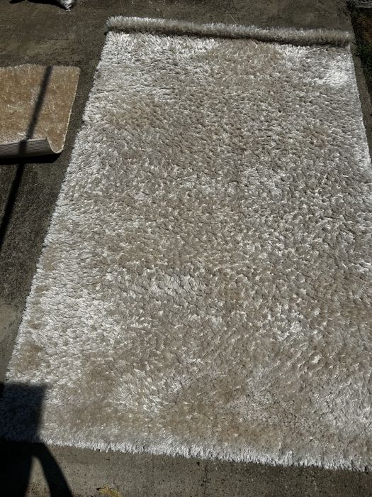 Covor mare + mic alb bej