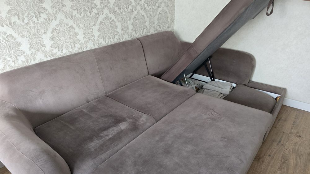 Продам диван 2,83 х 1.78 м