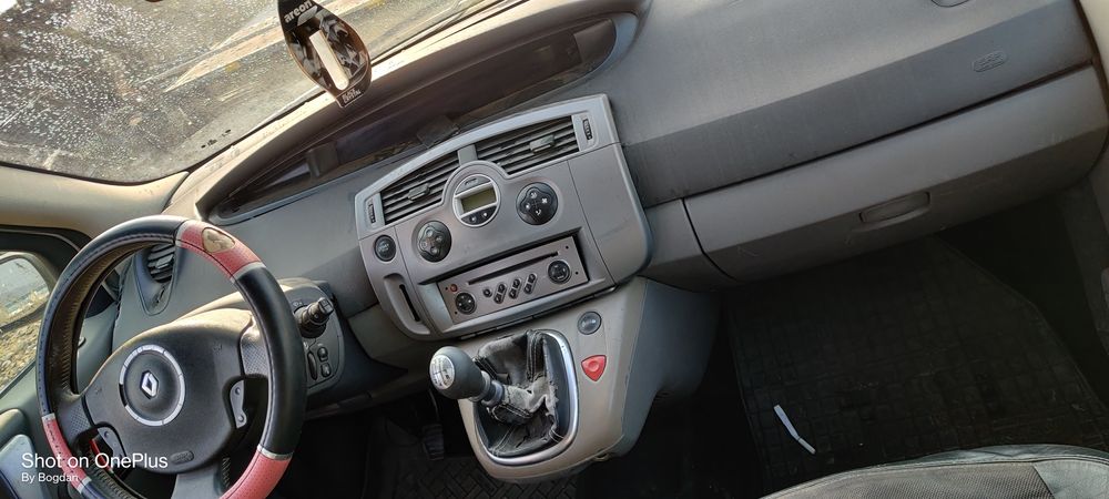 Vindem piese rezultate din dezmembrarea unui Renault Scenic 2
