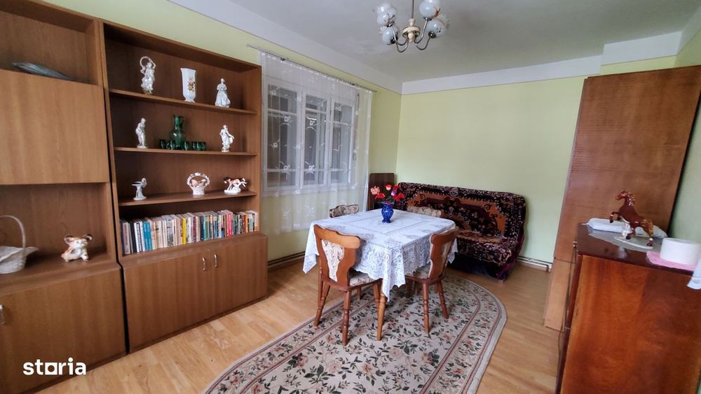 Casa langa Oradea 177 mp, 4800 mp teren – 77.500 Eur