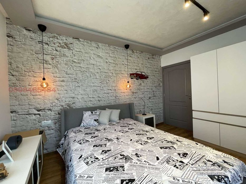 Луксозна къща на 20 минути от София по АМ Струма