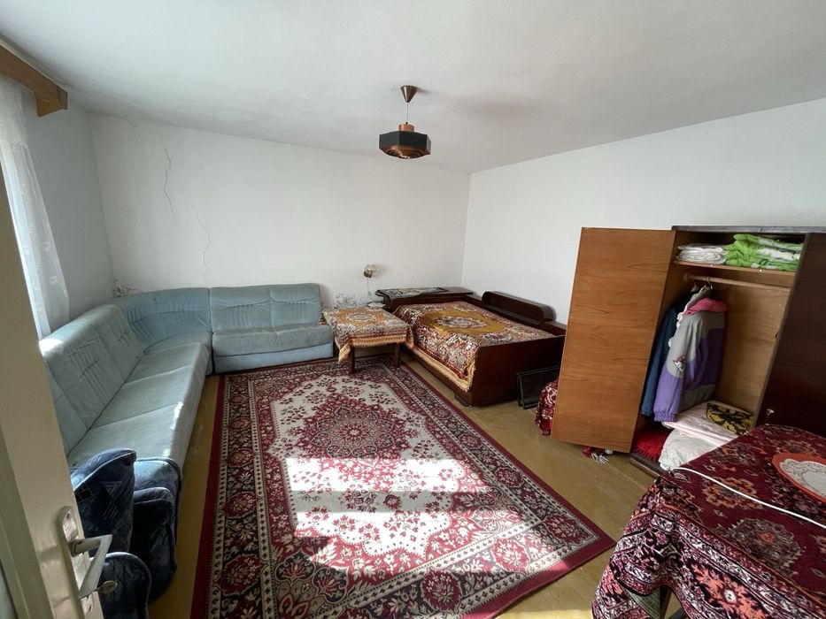 Casa de vanzare locuibila in satul Lapusnicel, jud. Caras Severin