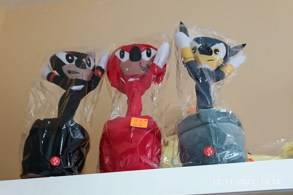 Кактус играчка и Хъги Лъги