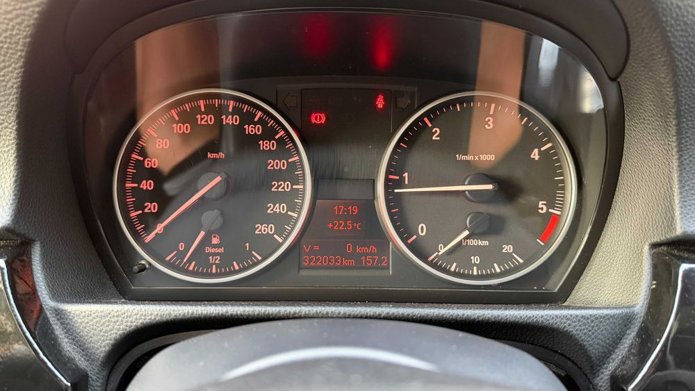BMW E90 320d LCI 2010