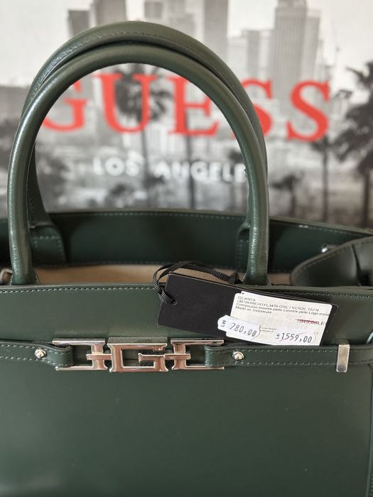 Geanat Guess Piele