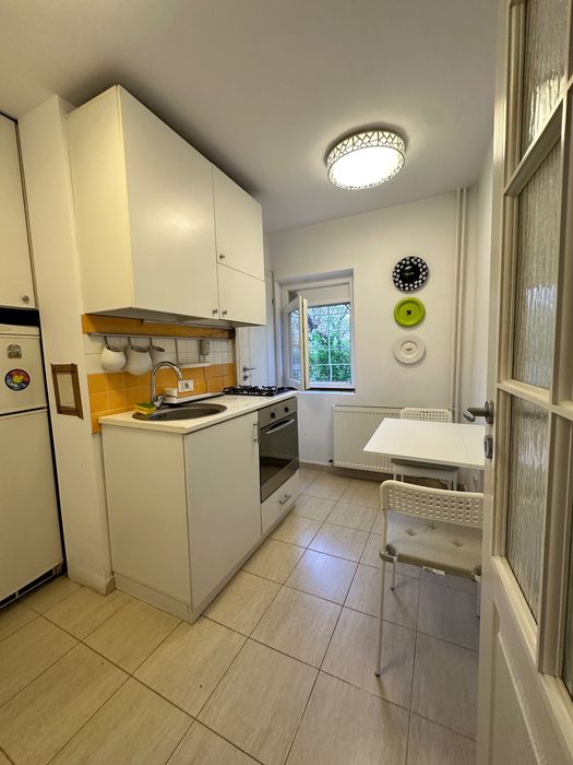 Închiriem Garsonieră Piață Muncii- Voronet