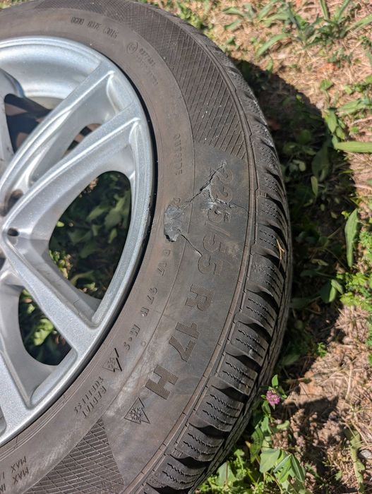 Jante Bmw r17 cu anvelope de iarna la pret bun