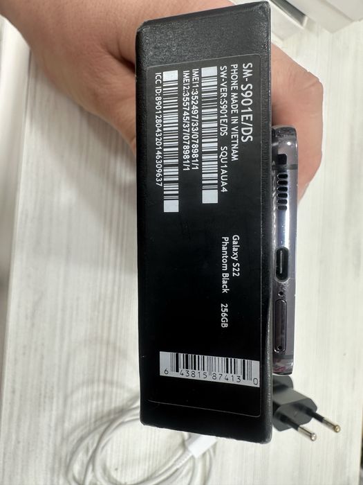 Samsung  s 22 (256гб)