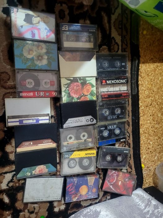 Продам магнитофон  ссср