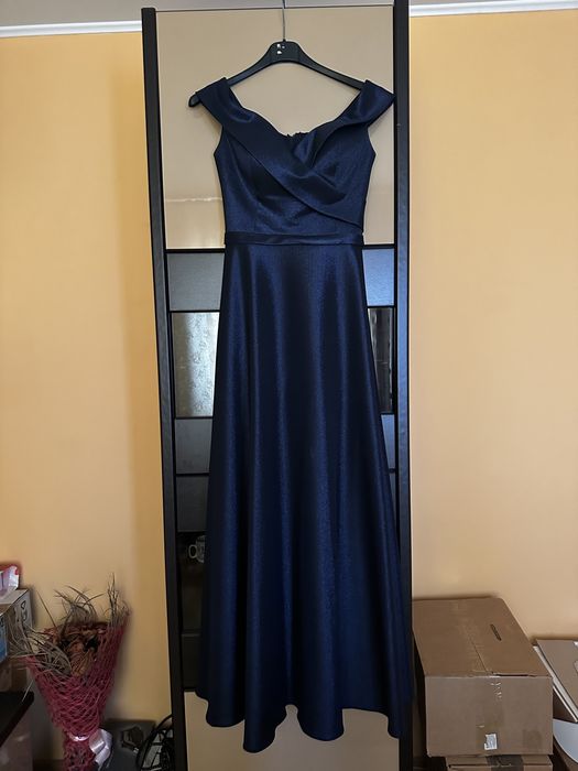 Vand rochie lunga