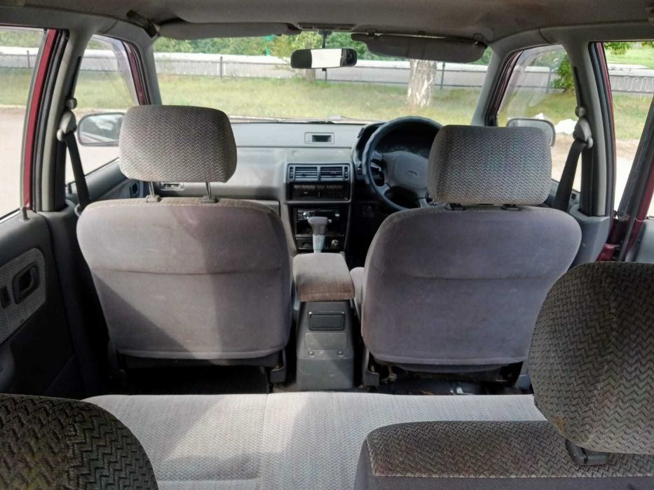 Продам Mitsubishi Chariot 1995 г.
