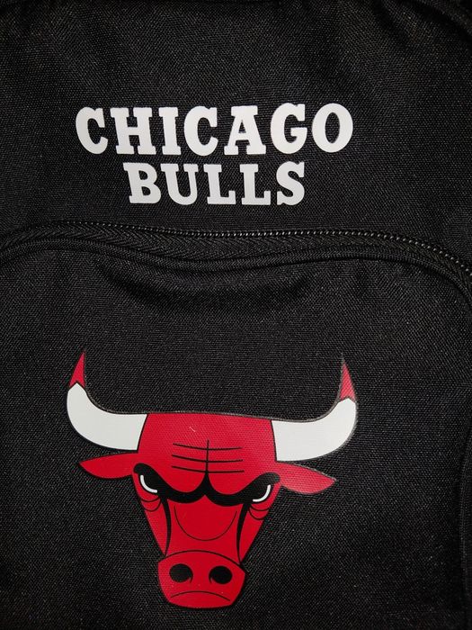 Чанта Chicago Bulls NBA crossbody shoulder bag.