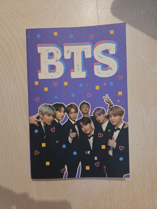 книги BTS + тетрадка