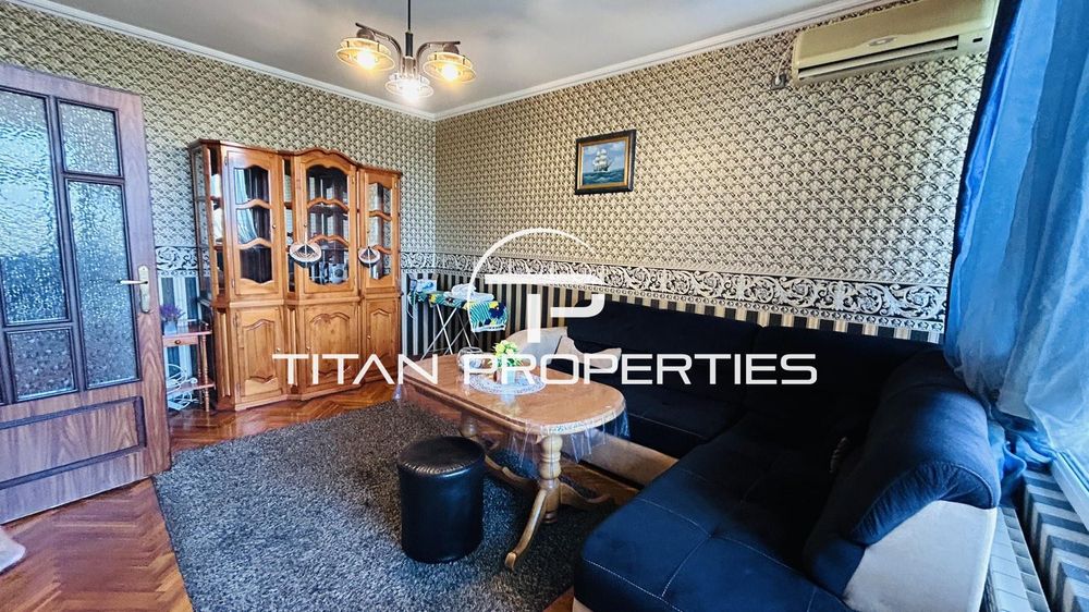 Дава се под наем Тристаен апартамент в Бургас, Лазур - 80 кв.м за 510 € - Снимка #1