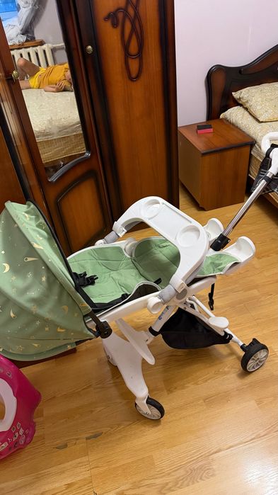 Продам летнюю детскую коляску