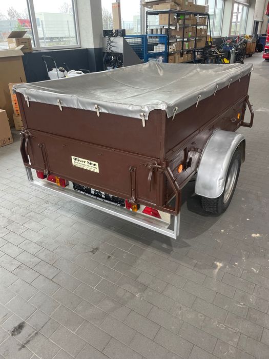 Remorcă 1200kg  cu sistem de frinare