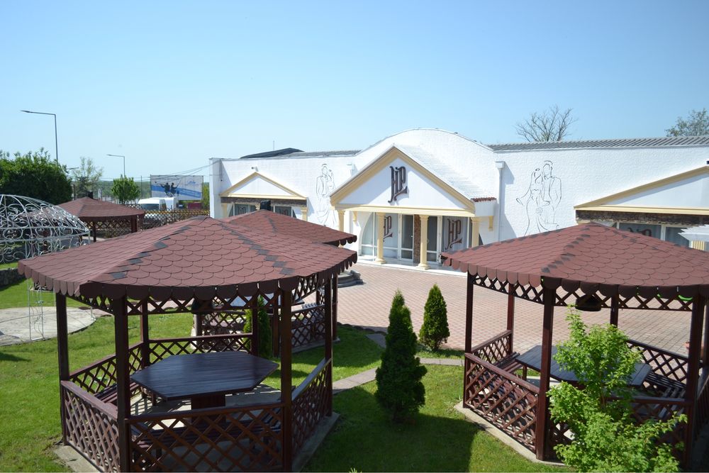 Preluare afacere HoReCa – SRL de vânzare, complet funcțional!