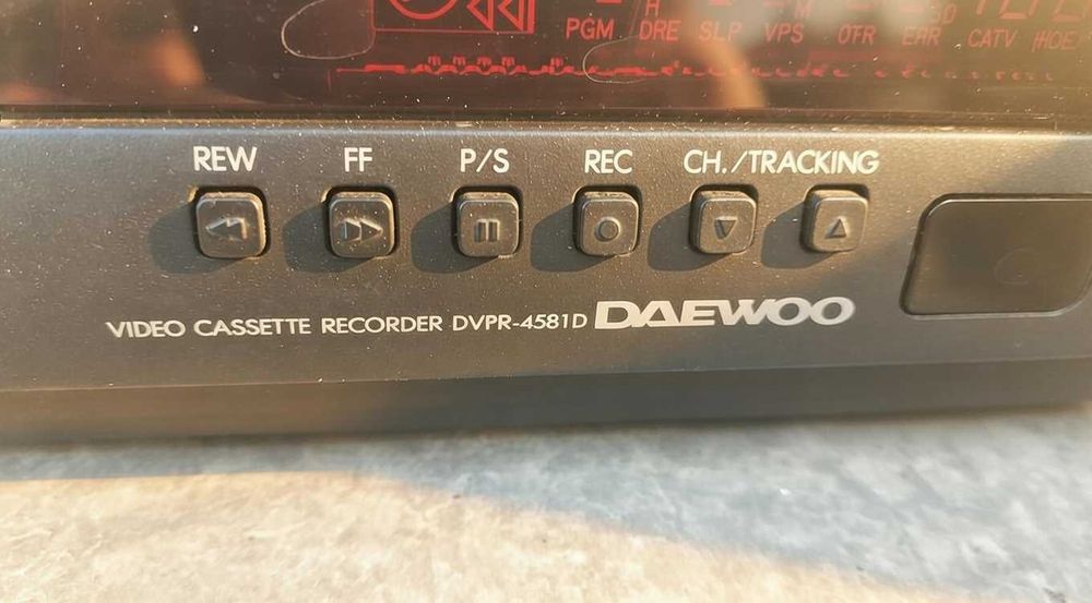 видеомагнитофон daewoo