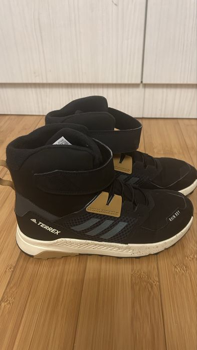 Ghete Adidas Terrex impermeabile, nr.36