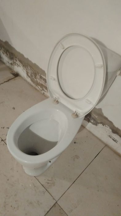 Сантехника унитаз