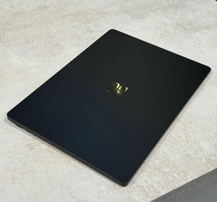 Microsoft Surface laptop 3 i5-1035g4/8/256/13'3 2K IPS touch