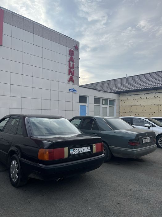 Продам машину ауди 100с4