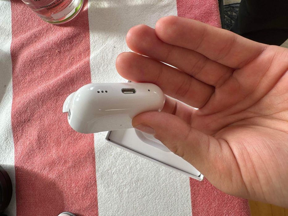 AirPods Pro 2nd gen cu factura Media Galaxy