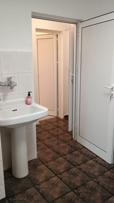 Дава се под наем Магазин в София, Белите брези - 30 кв.м за 408 € - Снимка #1