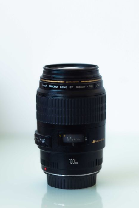 Obiectiv Canon 100mm Macro f2.8 Ultrasonic