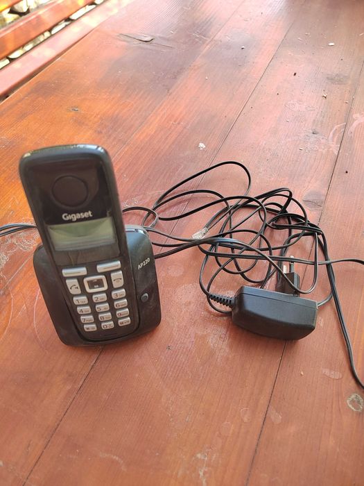 Telefon fix aproape nou