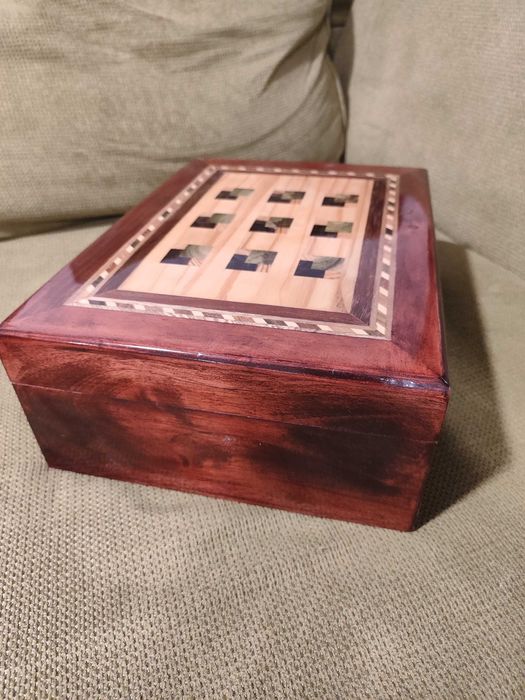 Хумидор за пури кутия