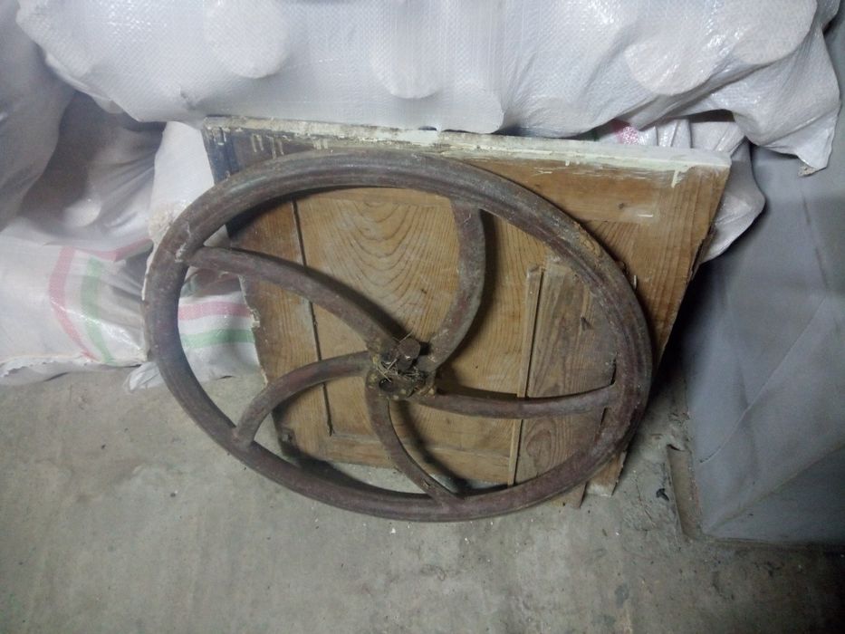 Batoza, desfacator, curatat porumb model vechi