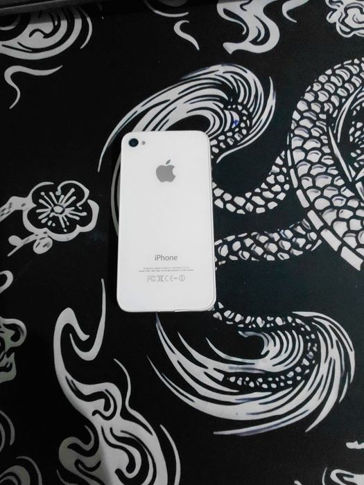 Iphone 4s заблокированный