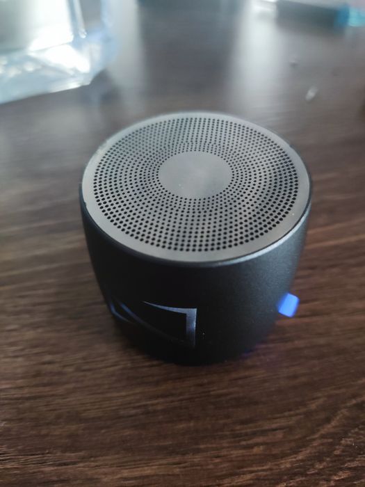 Vând boxă portabilă Swiss Peak P331 Bluetooth, stare foarte bună