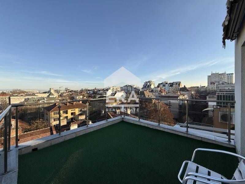 Продава се Тристаен апартамент в София, Център - 128 кв.м за 1714 €/кв.м - Снимка #4