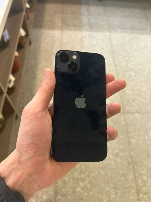 Продам iPhone 13 128 Gb черный