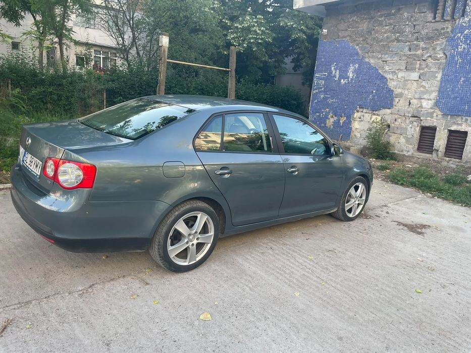 VOLKSWAGEN Jetta 2007 — imagine 5