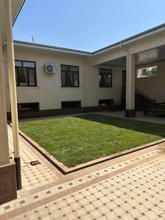 Tayyor rulon gazon poliv ustanovka