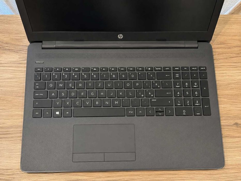 Laptop HP 255 G7, Amd Athlon 3150U, 16 GB Ram, Ssd 256 GB, 15.6 Inch, Windows 10, Incarcator