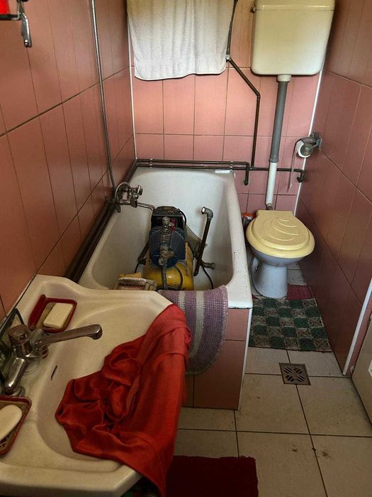 Proprietar vand casa cu teren in Chichis