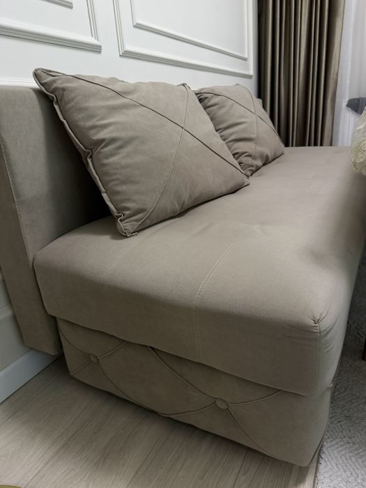 Срочно продам диван