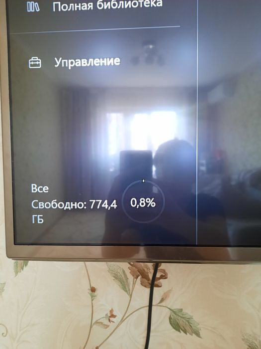 Приставка игровая XBOX One X 1тб.